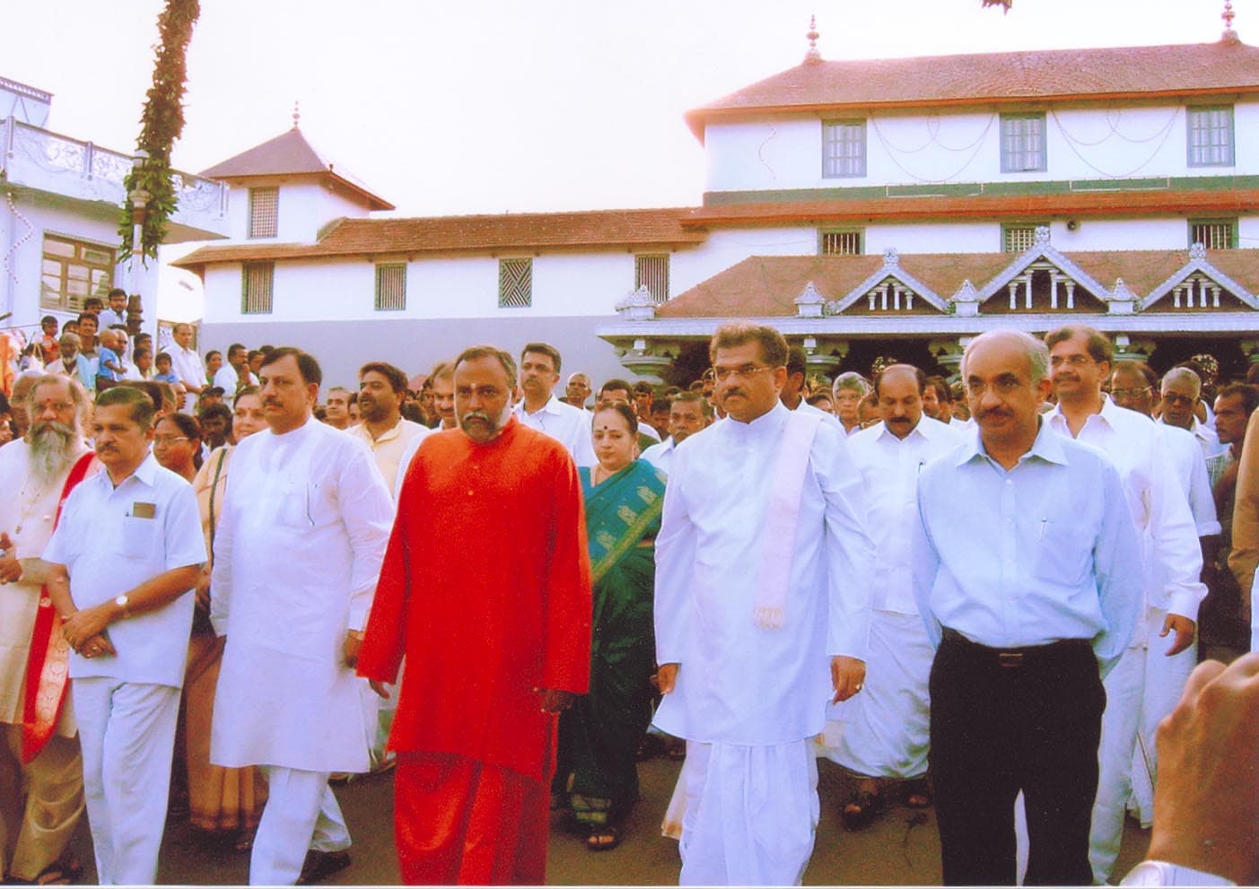 Swamiji with Shri Veerendra Heggade at Dharmasthala